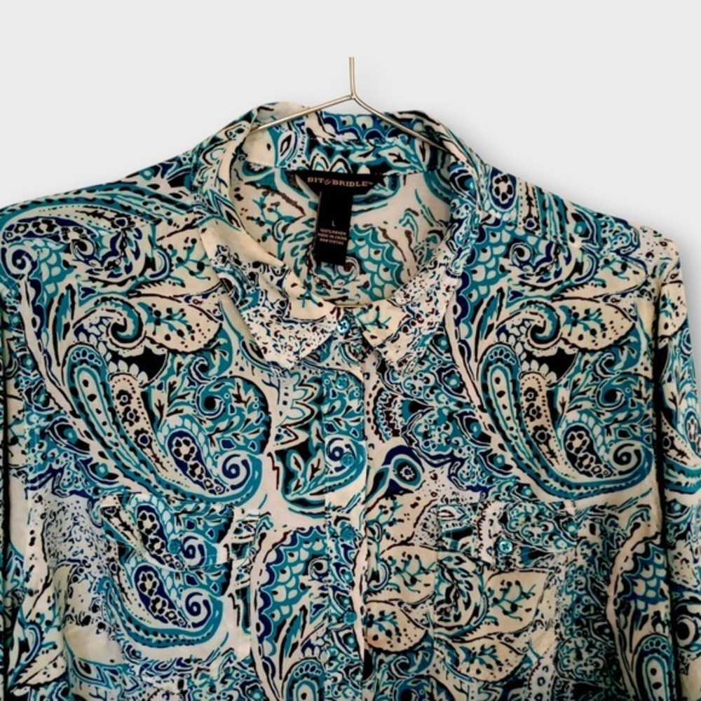 BIT & BRIDLE Womens Top Sz L Long Sleeve‎ Button Down Shirt Blue Paisley Print - Picture 4 of 13